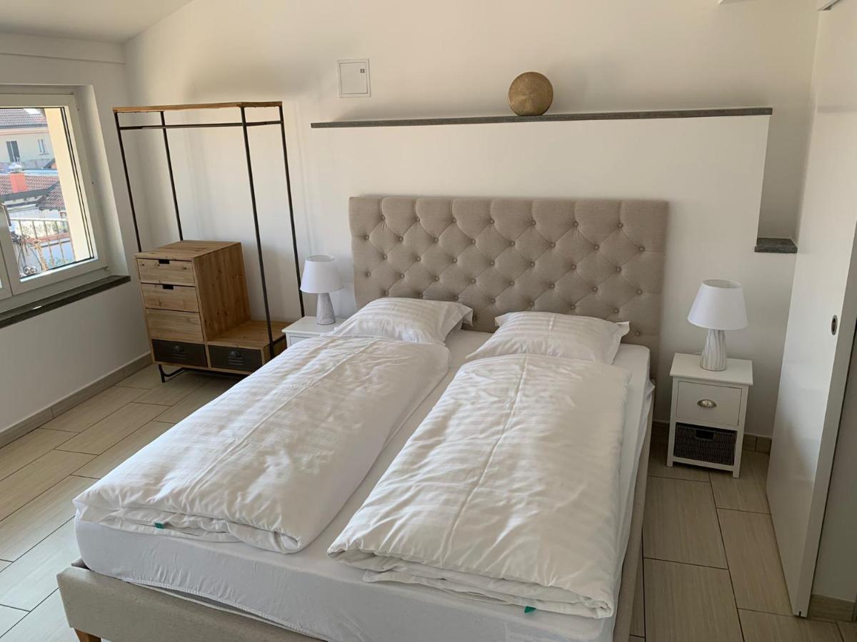 Locarno Centro Apartments Luaran gambar